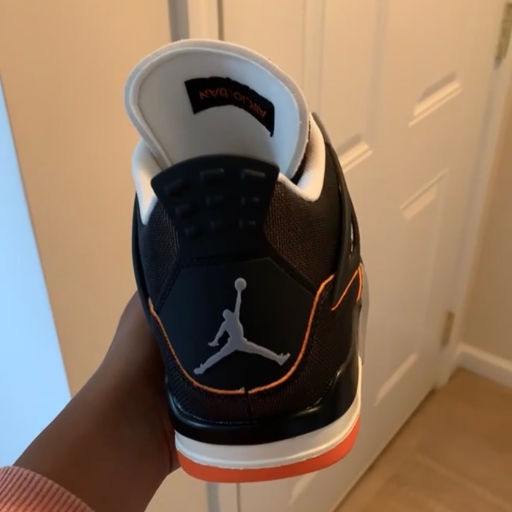 Jordan Retro 4s Black Orange mesh size 9.5 Women WORN 4 times